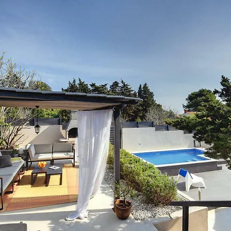 House Zoya Villa Liznjan
